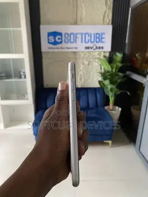 Apple iPhone XR 128 GB White