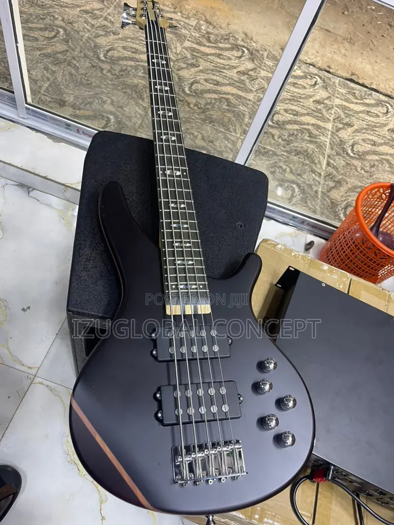 5strings Active Bass Guitar