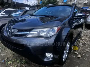 Toyota RAV4 2014