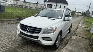 Mercedes-Benz M Class ML350 4MATIC 4dr SUV AWD (3.5L 6cyl 7A) 2014