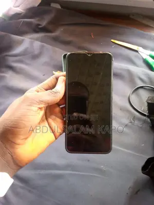Infinix Hot 8 32 GB Black