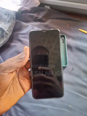 Infinix Hot 8 32 GB Black