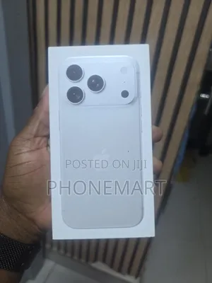 New Apple iPhone 18 Pro 1 TB Silver