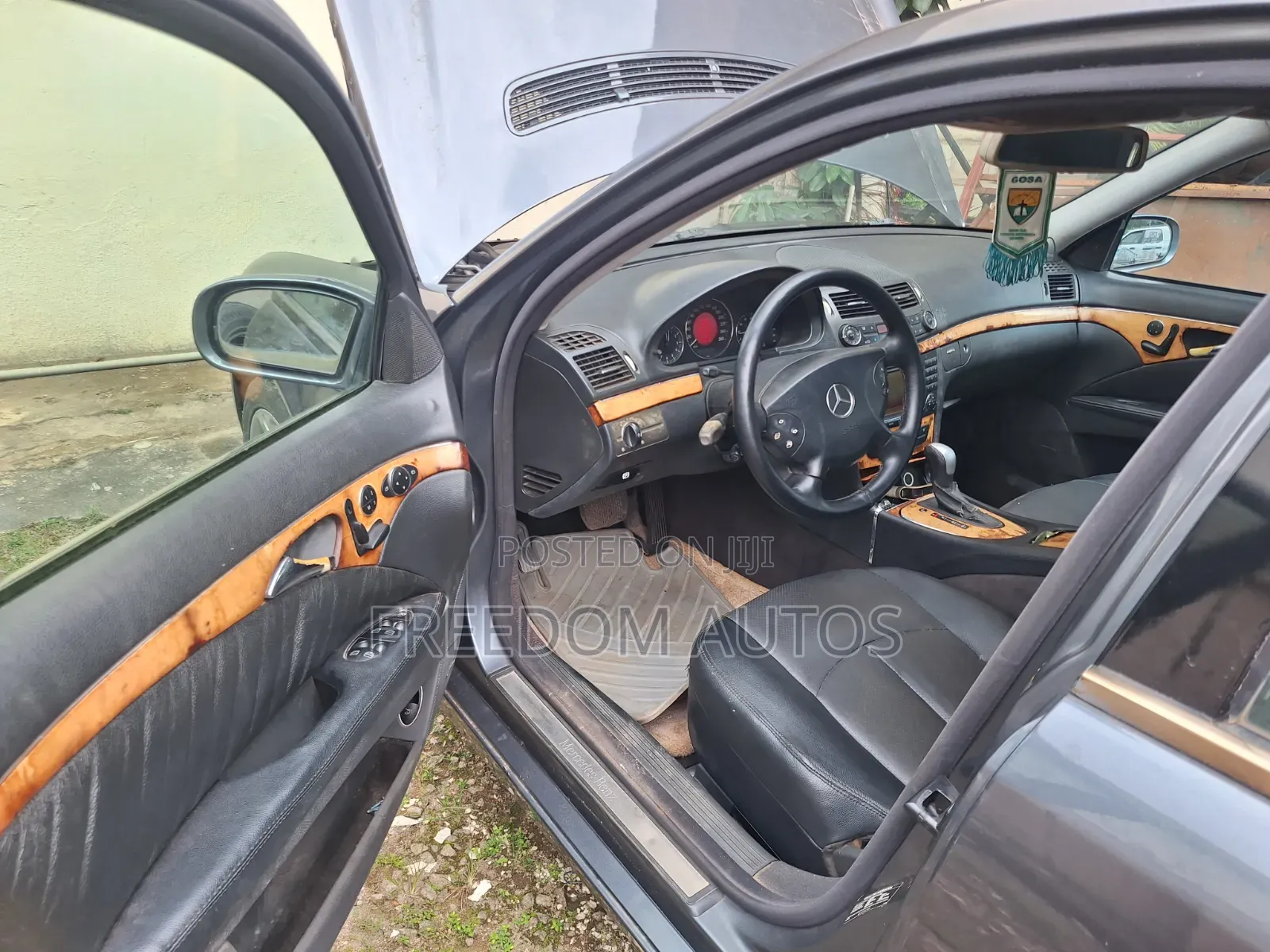 Mercedes-Benz E350 2005 Gray