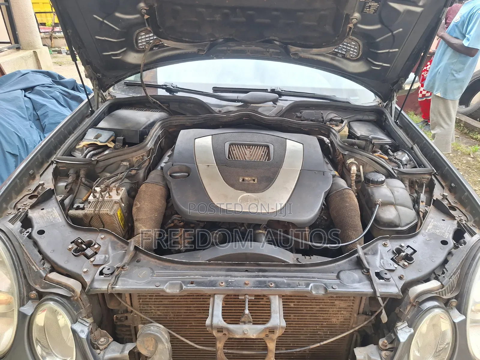 Mercedes-Benz E350 2005 Gray