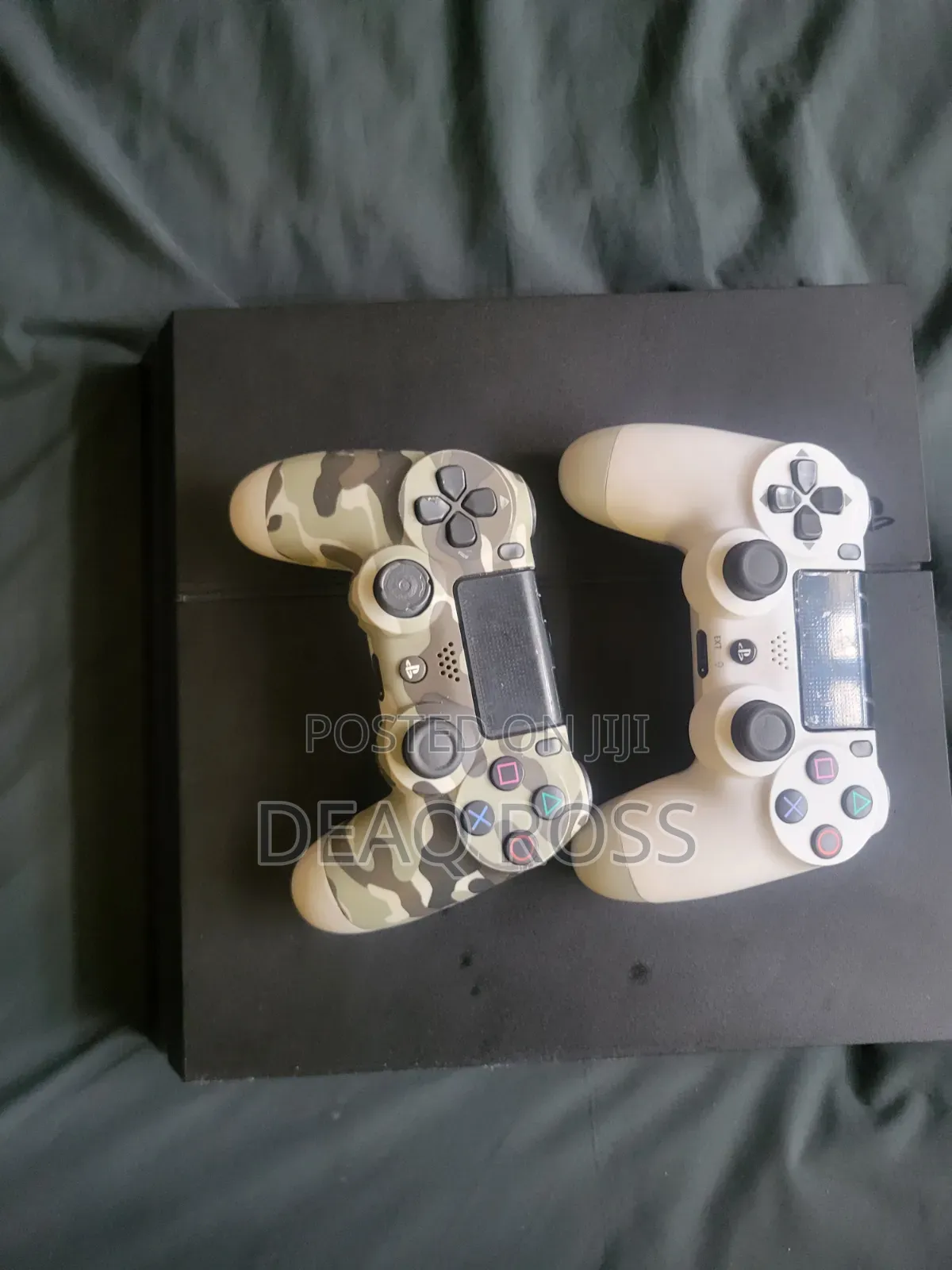 Ps4 Console With 2 Controller