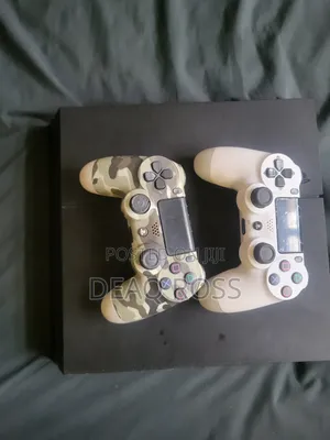 Ps4 Console With 2 Controller