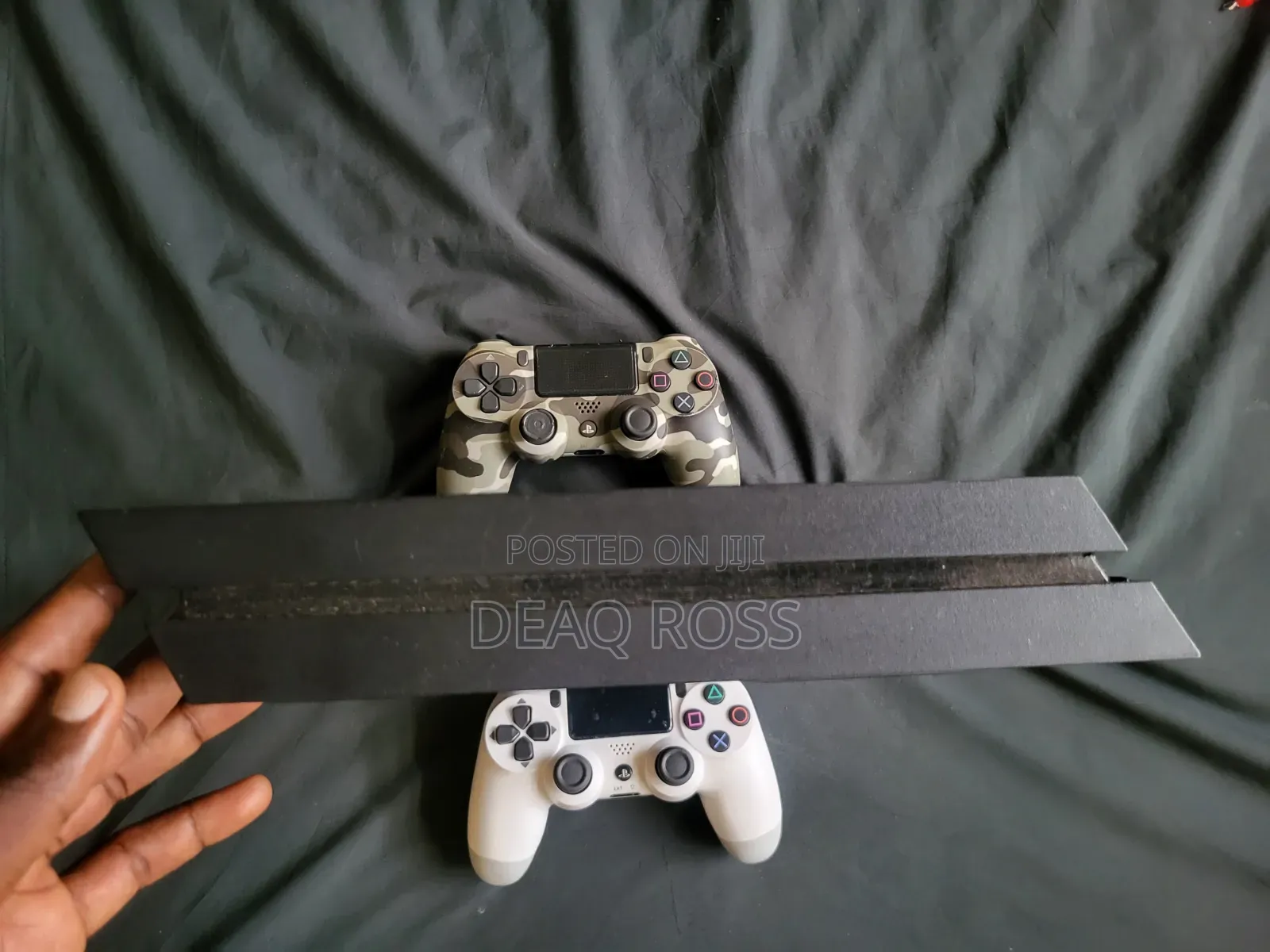 Ps4 Console With 2 Controller