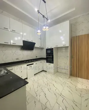 4bdrm Duplex in Lekki Expressway for rent