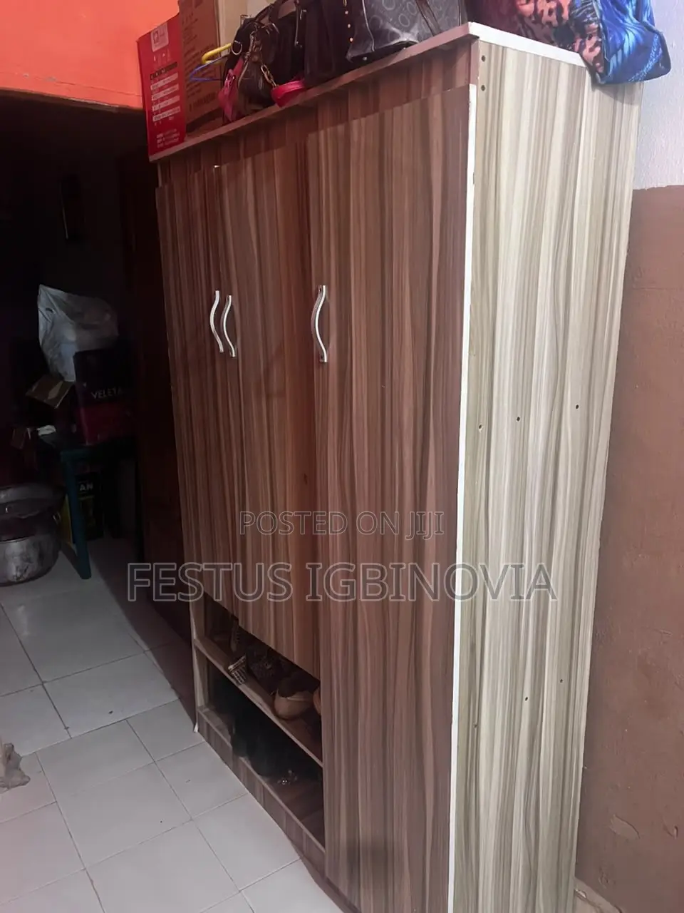 Wardrobe Closet