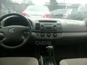 Toyota Camry LE 4dr Sedan (2.4L 4cyl 4A) 2004 Red