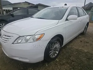 Toyota Camry 3.5 LE 2008 White