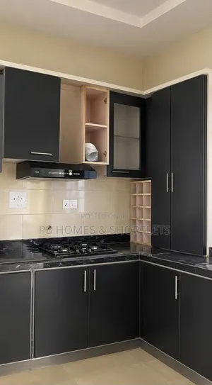 3bdrm Townhouse / Terrace in Lekki Expressway for rent