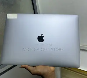 Laptop Apple MacBook Pro 2017 16GB Intel Core i7 SSD 512GB