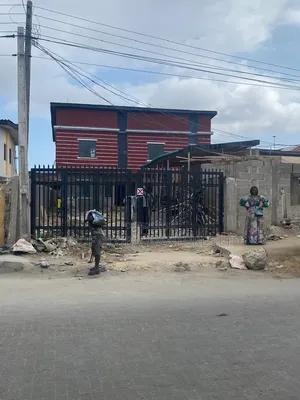 Office Space for Rent in Ijesha. Surulere