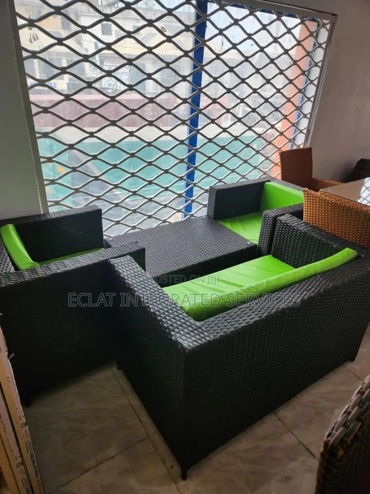 Outdoor Set Available as Seen