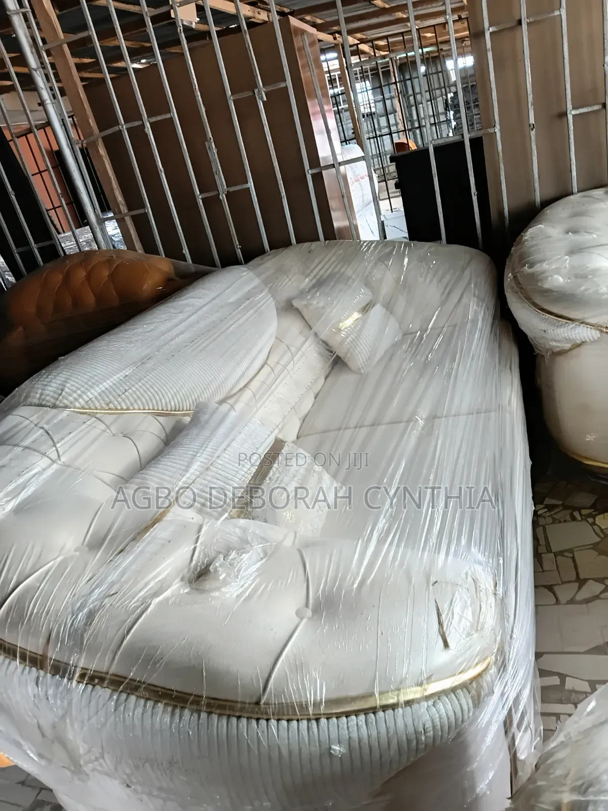 Luxury Cream White Gold Accent Sofa Set
