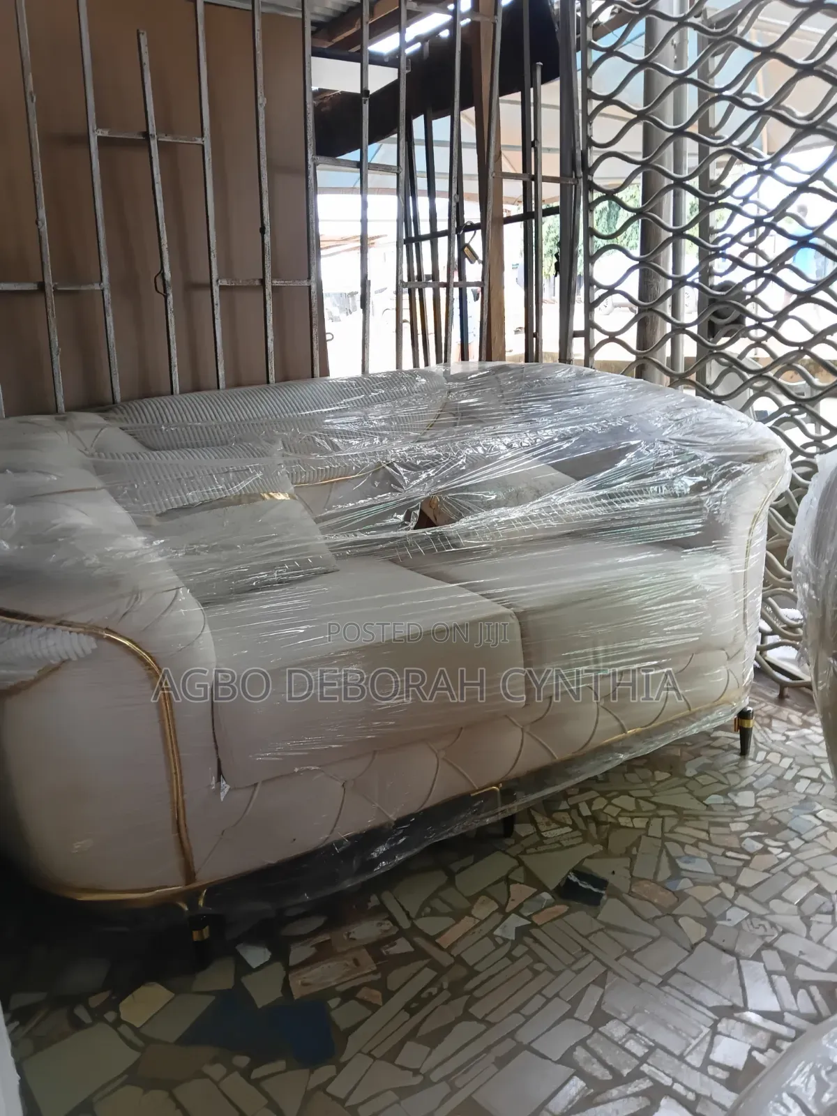 Luxury Cream White Gold Accent Sofa Set