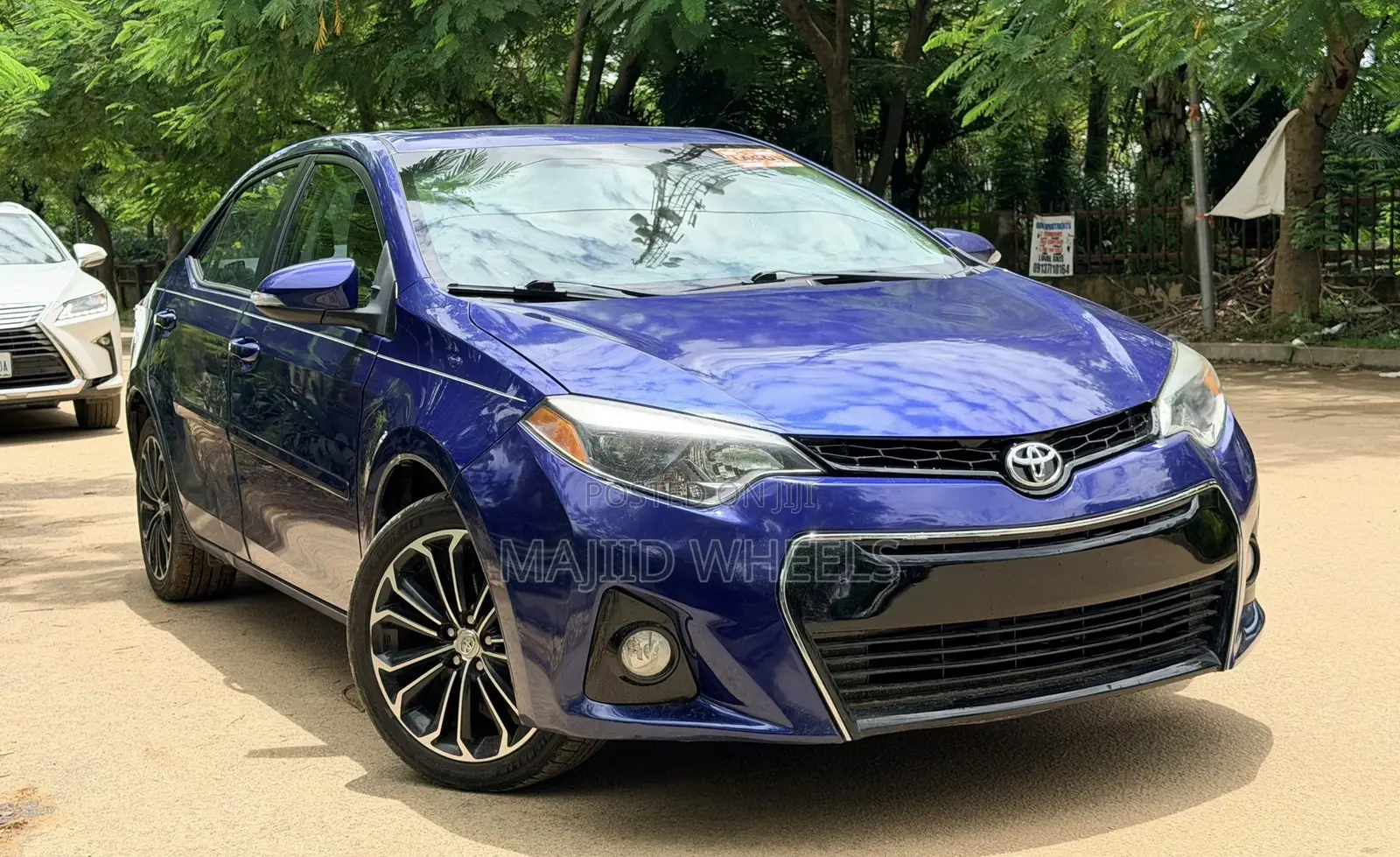 Toyota Corolla 2015 Blue