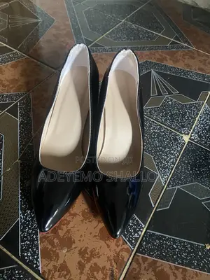 Black Court Heels