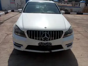 Mercedes-Benz C250 2012 White
