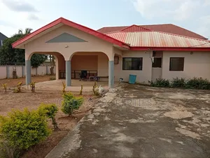 3bdrm Bungalow in Quarters, Kuje for rent