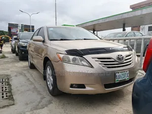 Toyota Camry 2008 Gold