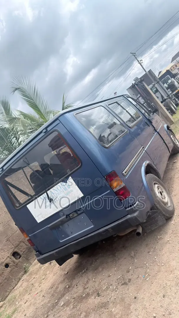 Ford Transit 2002 Blue