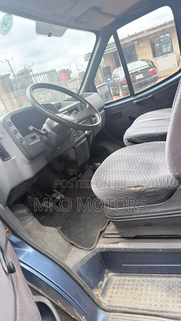 Ford Transit 2002 Blue