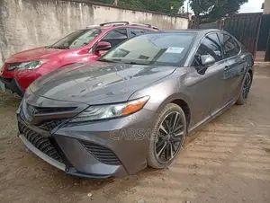 Toyota Camry 2019 Gray