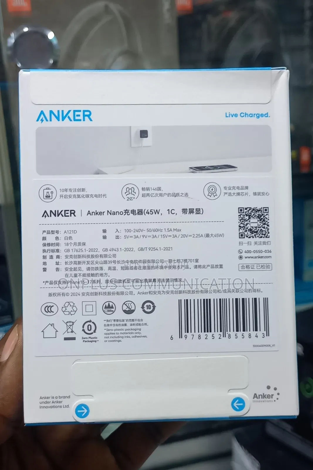 Anker Nano 45W Smart Display Charger