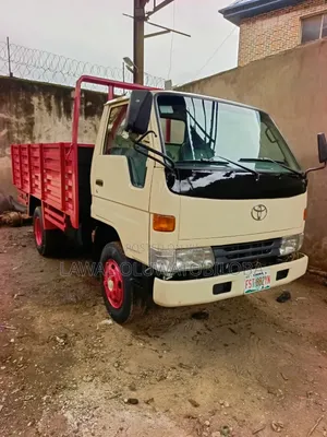 Pure First Body Toyota Dyna 1999 White