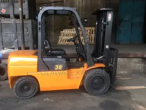 3tons Forklift Available for Hire