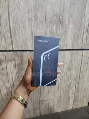 New Samsung Galaxy Z Flip7 256 GB Gray