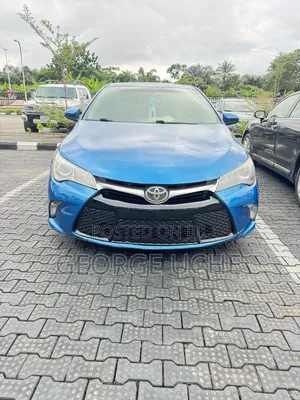 Toyota Camry XLE 4dr Sedan (2.5L 4cyl 6A) 2017 Blue