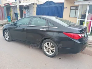 Hyundai Sonata 2012 Black