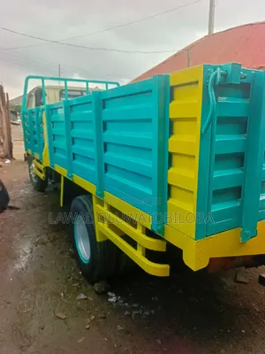 Few Month Used Toyota Dyna Six Tyers 3rz Petrol Engine