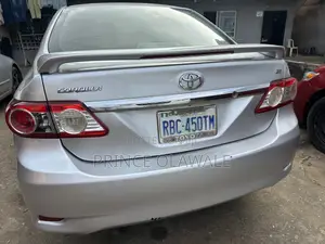 Toyota Corolla 2011 Silver