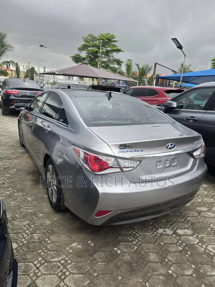 Hyundai Sonata 2014 Silver