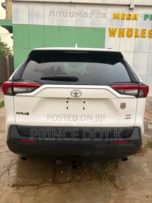Toyota RAV4 2021 White