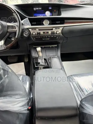 Lexus ES 2017 Gray