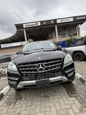 Mercedes-Benz M Class ML350 4MATIC 4dr SUV AWD (3.5L 6cyl 7A) 2015