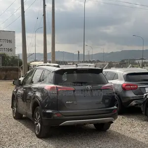 Toyota RAV4 2018 Gray
