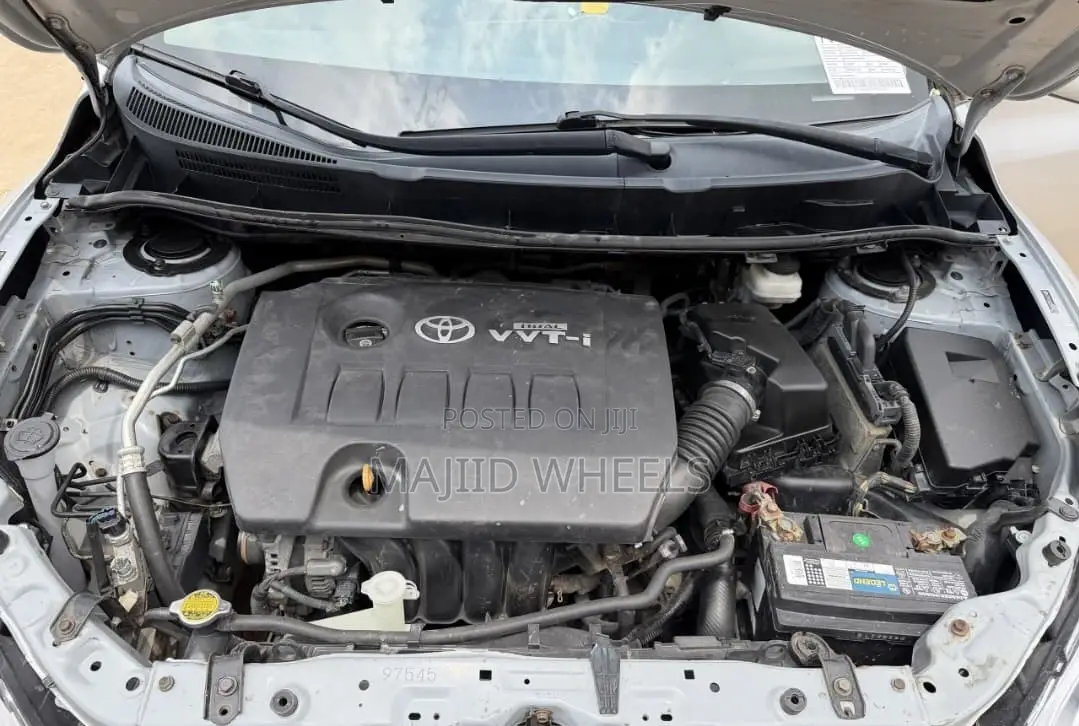 Toyota Matrix 2010 Silver