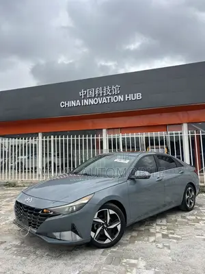 Hyundai Elantra Limited 2021 Gray