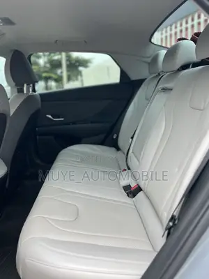 Hyundai Elantra Limited 2021 Gray