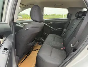 Toyota Matrix 2010 Silver