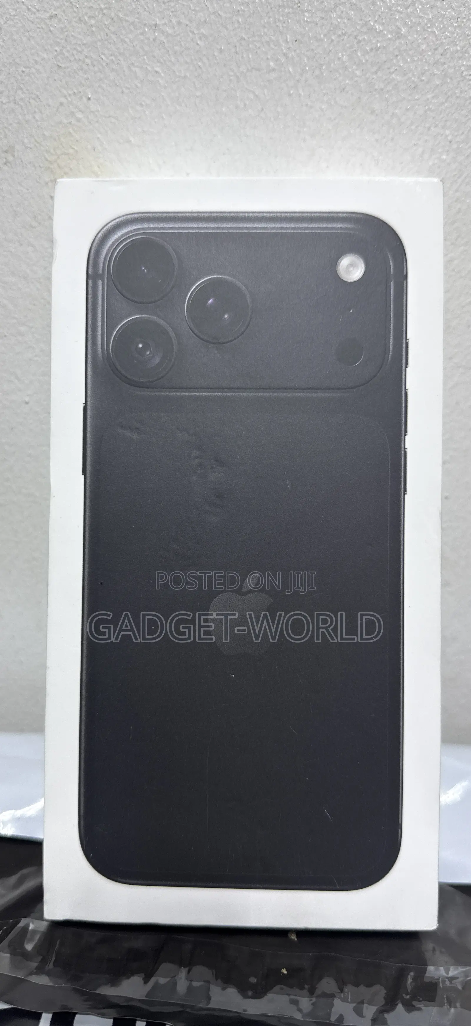 New Apple iPhone 18 Pro Max 1 TB Black