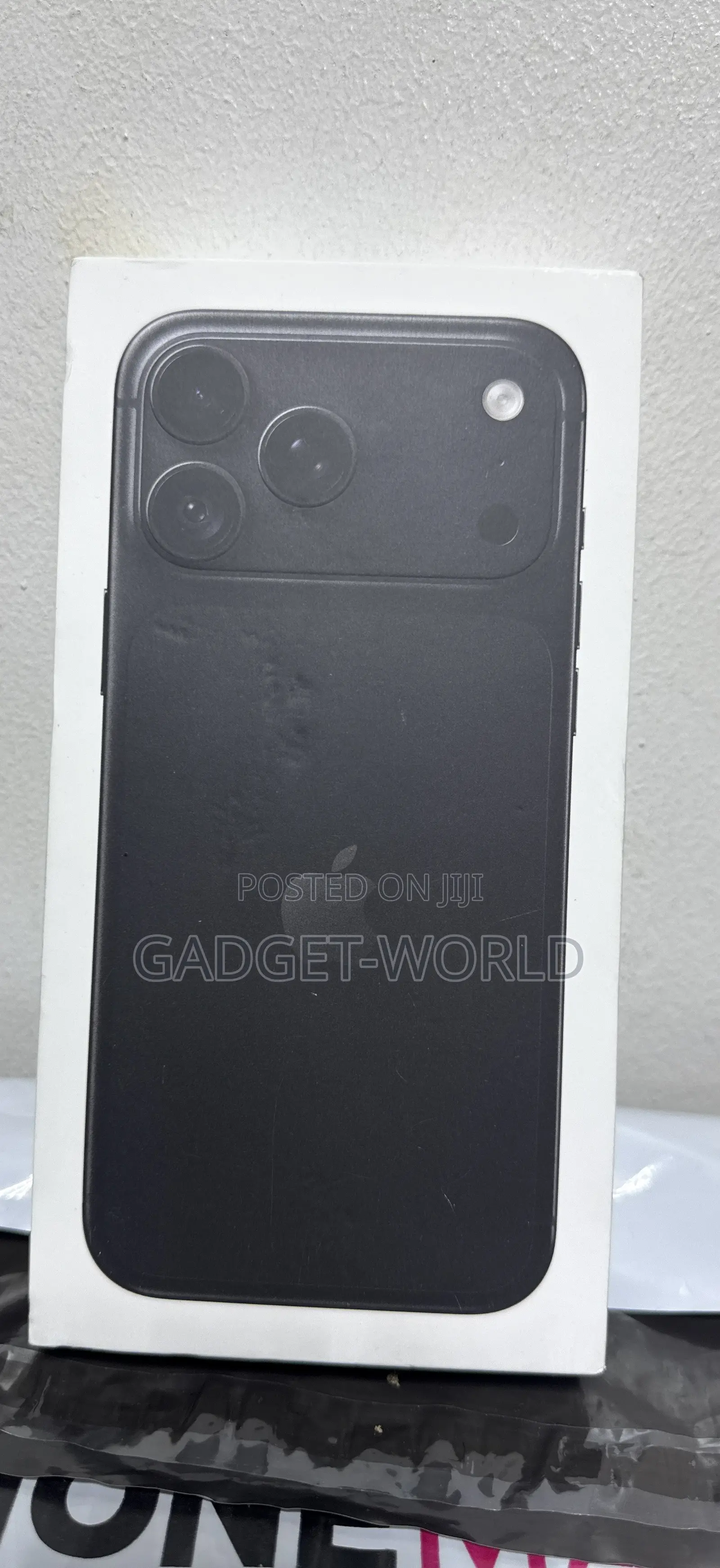New Apple iPhone 18 Pro Max 1 TB Black