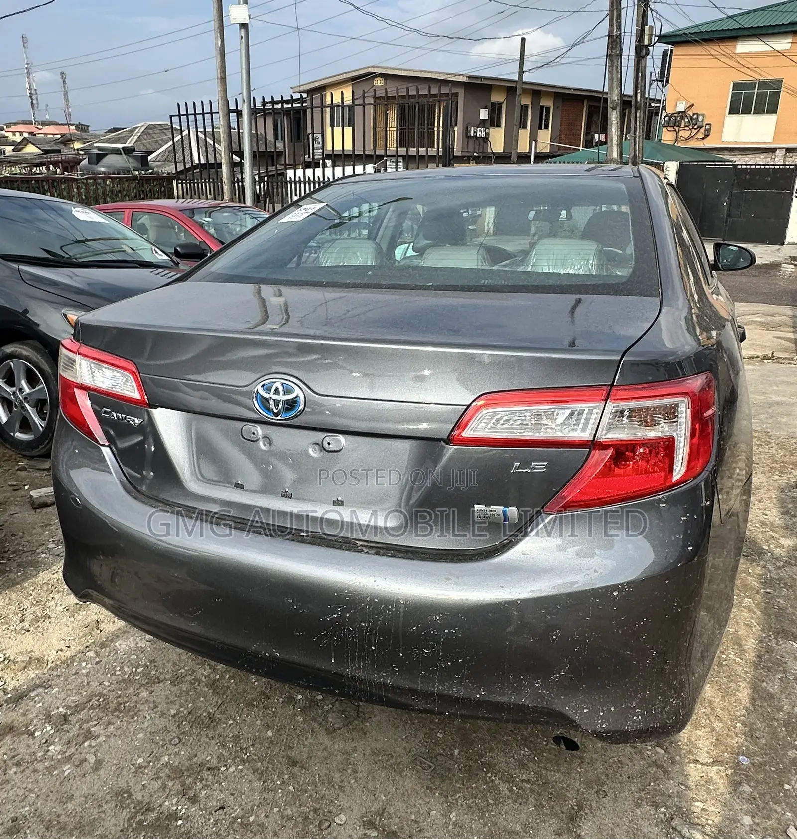 Toyota Camry Hybrid LE 2012 Gray